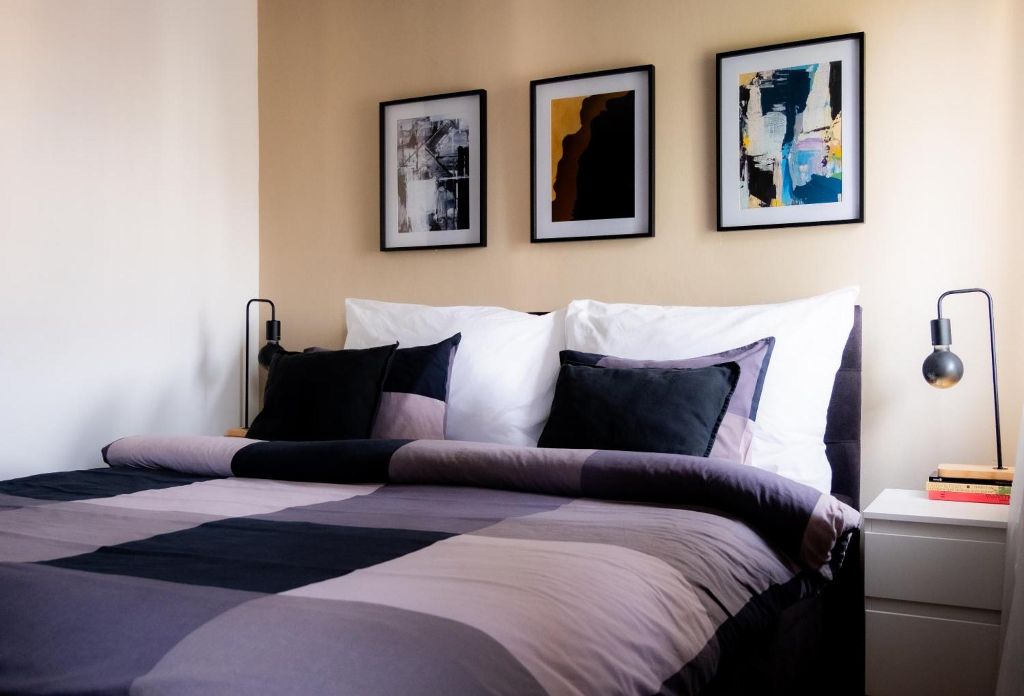 Cozy Studio In New Town With Disney+ Apartmán